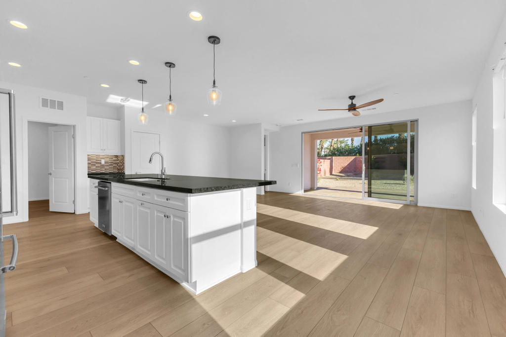 51670 Whiptail Drive