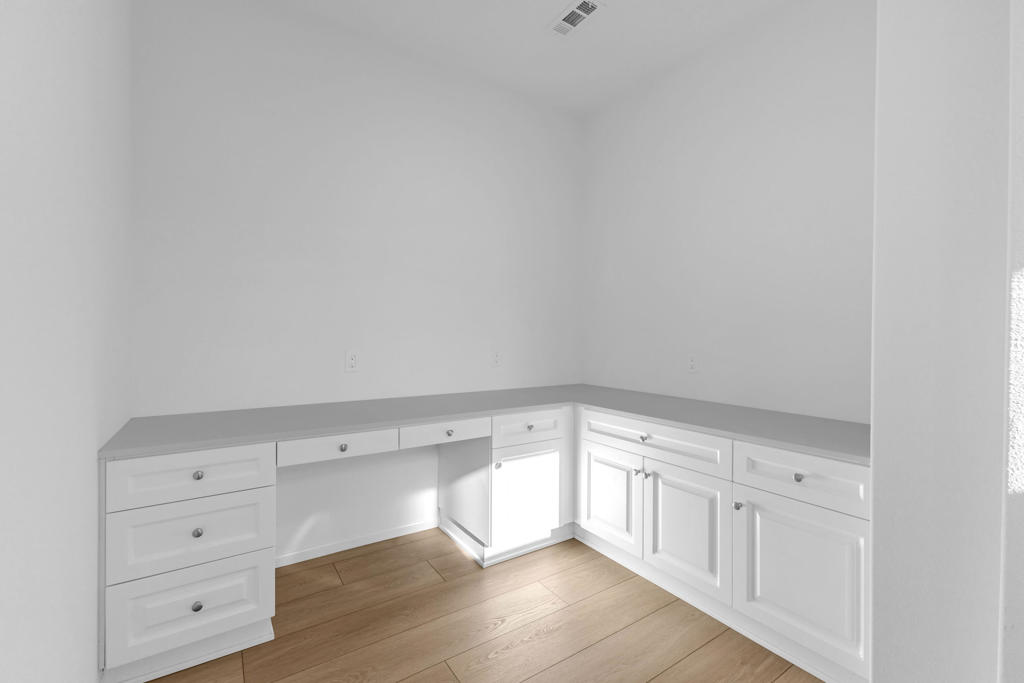 51670 Whiptail Drive