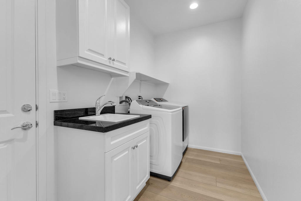 51670 Whiptail Drive