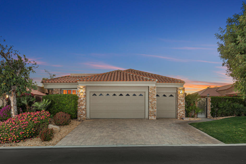 32 Colonial Drive