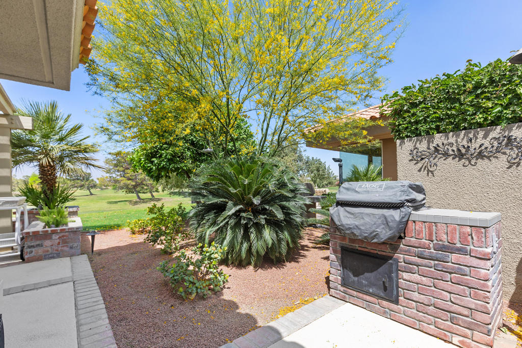 32 Colonial Drive