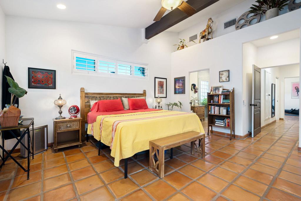 53845 Avenida Cortez