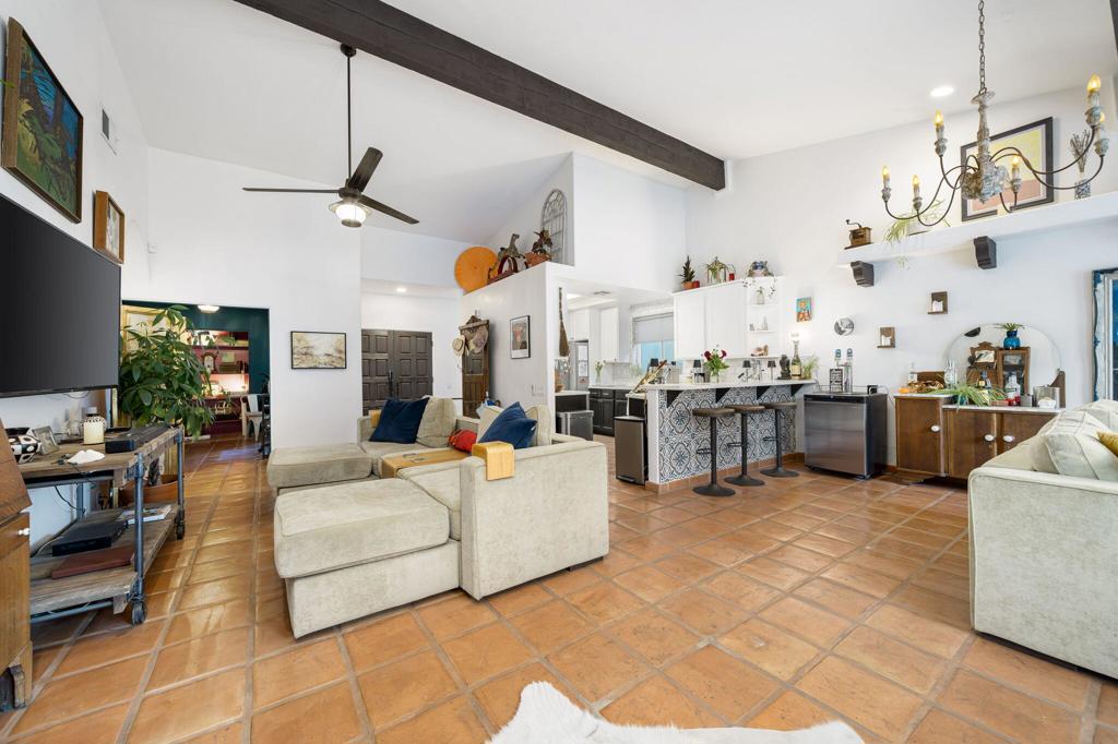 53845 Avenida Cortez