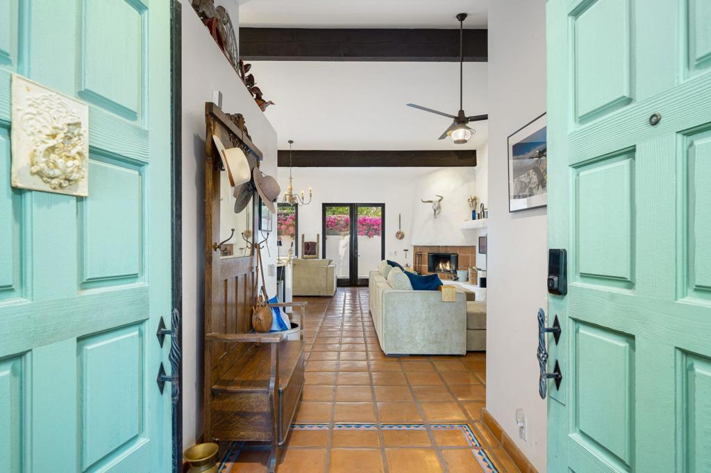 53845 Avenida Cortez