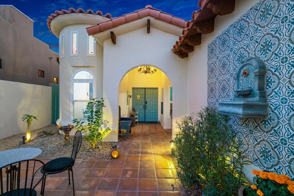 53845 Avenida Cortez