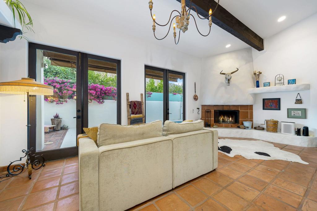 53845 Avenida Cortez