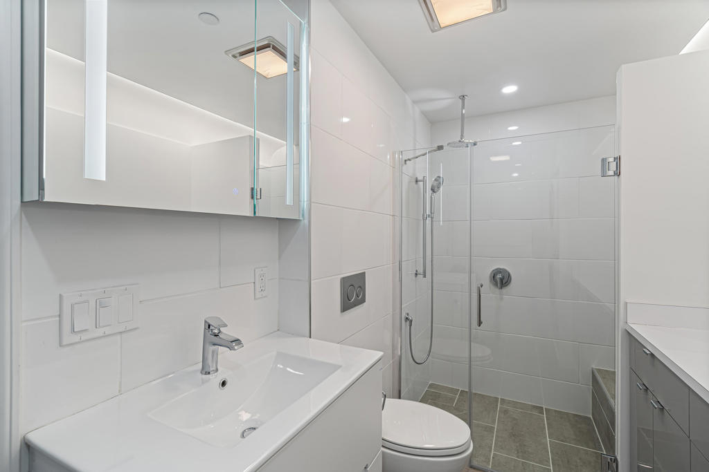 13848 Scenic Crest Circle