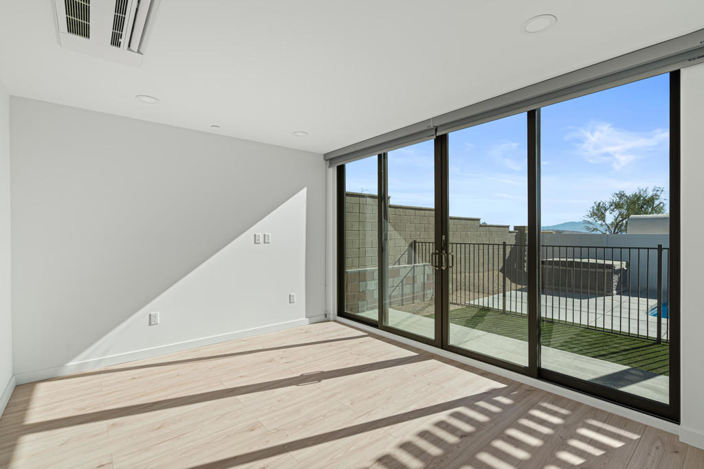 13848 Scenic Crest Circle