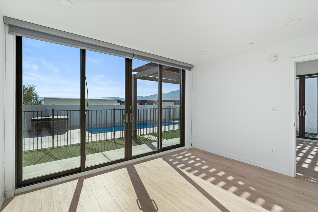 13848 Scenic Crest Circle