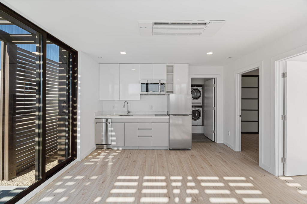 13848 Scenic Crest Circle