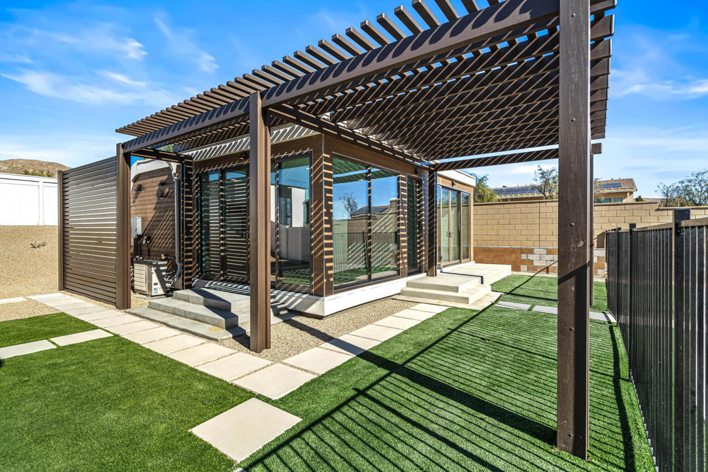 13848 Scenic Crest Circle