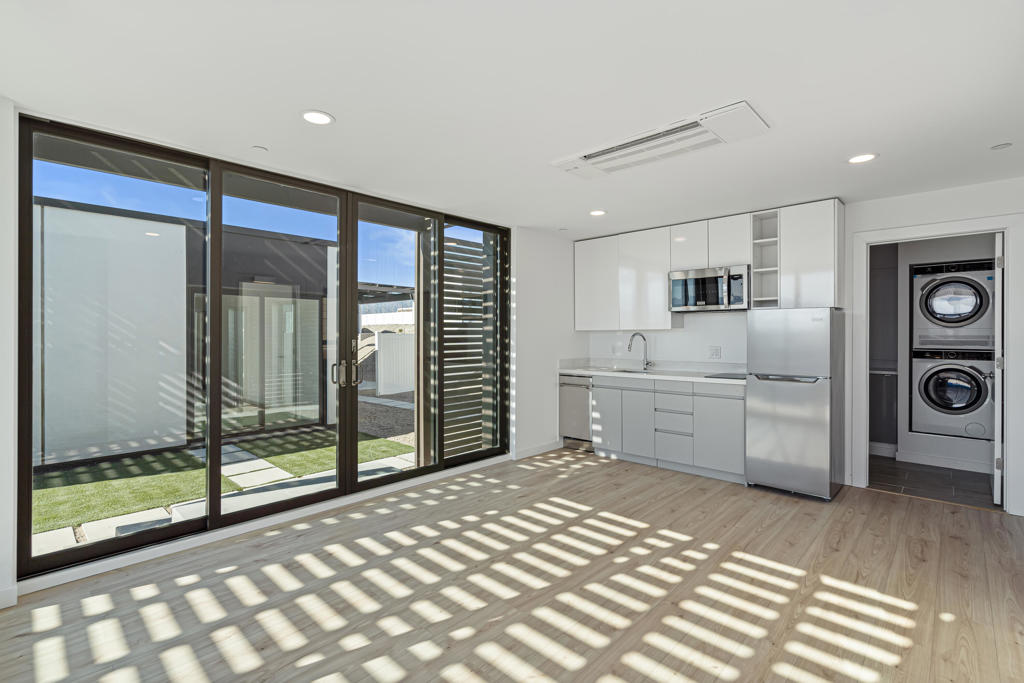 13848 Scenic Crest Circle