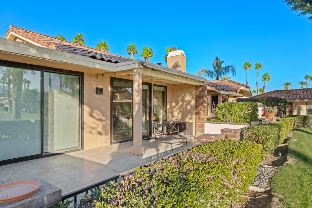 445 Sierra Madre N