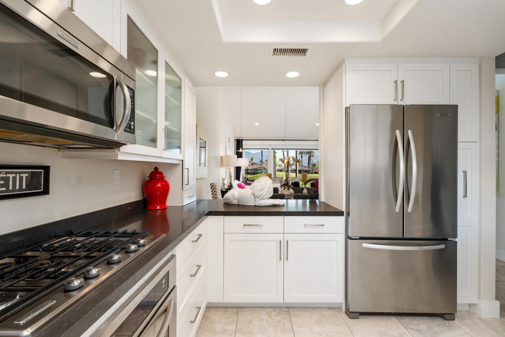 445 Sierra Madre N