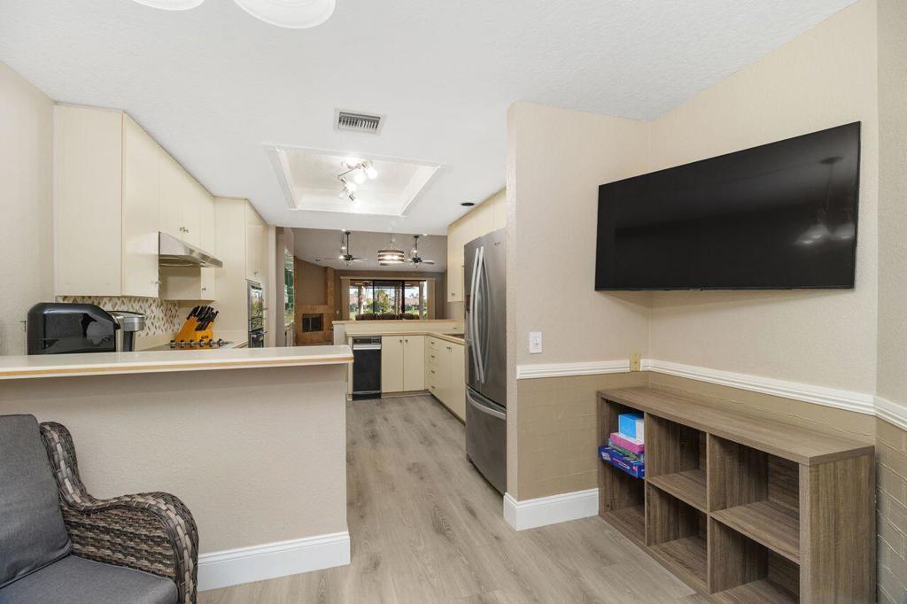 10321 Sunningdale Drive