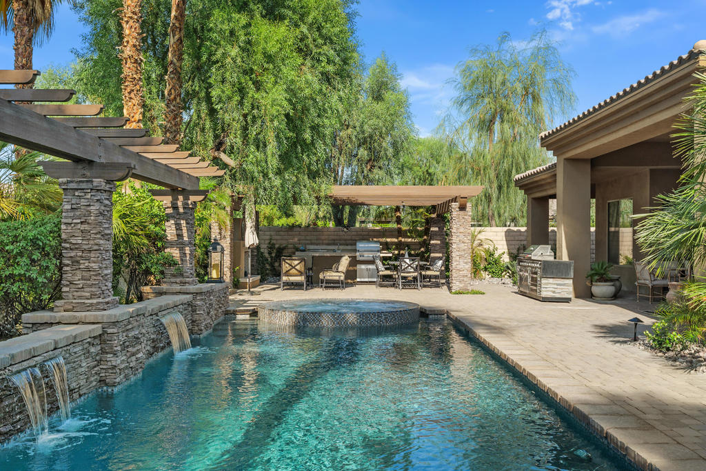78494 Blackstone Court