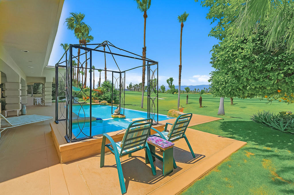 346 Crest Lake Drive