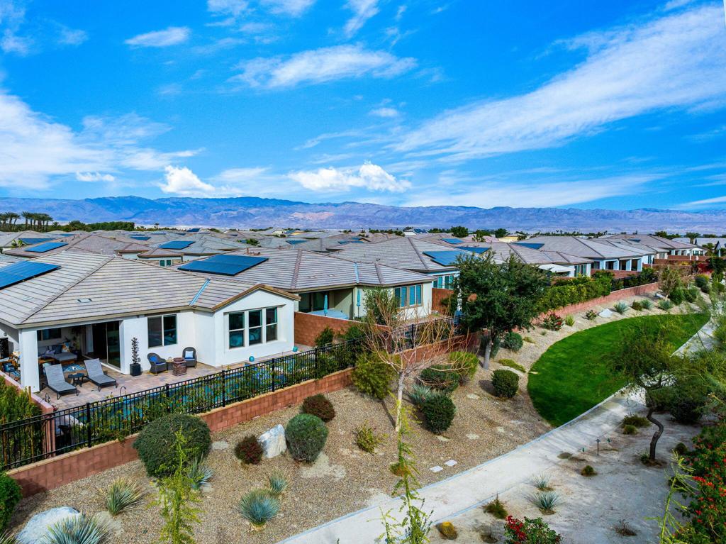 82425 Round Valley Dr