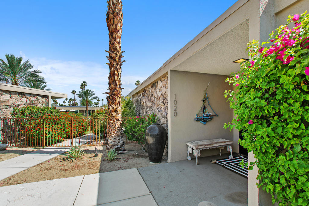 1020 Tamarisk West Street
