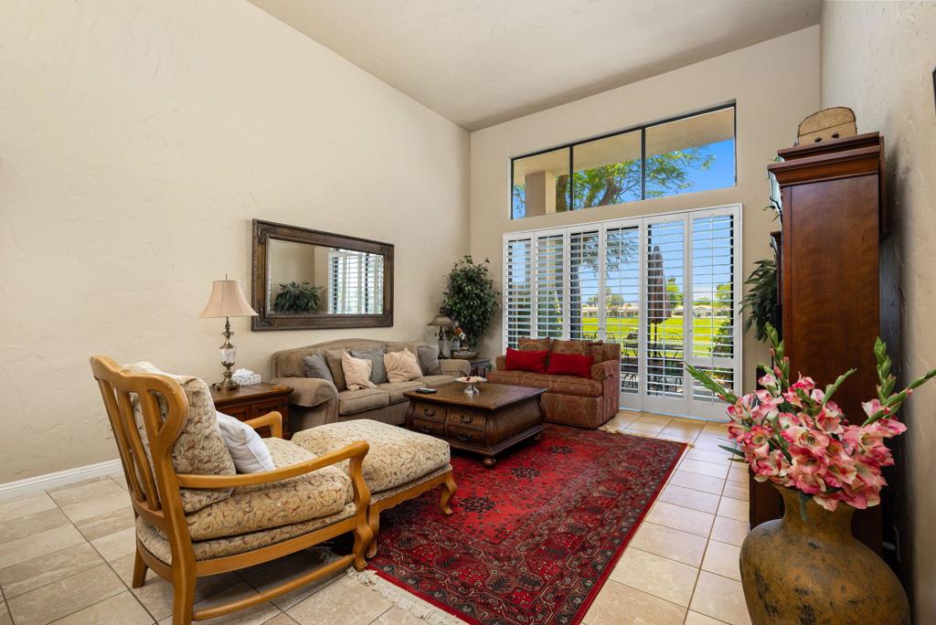 80601 Oak Tree