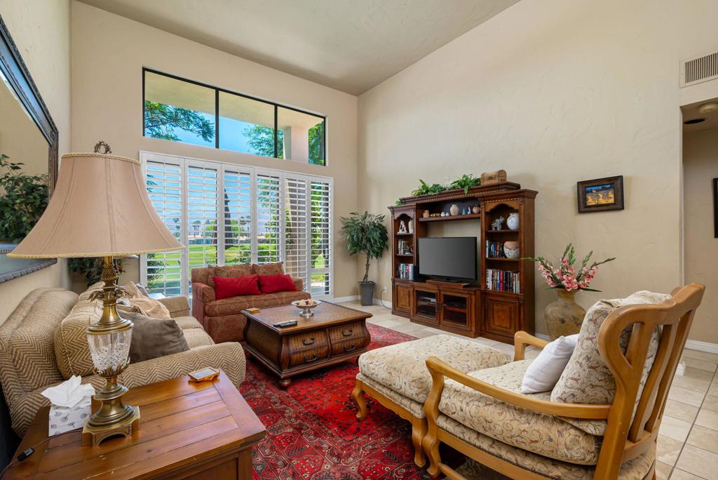 80601 Oak Tree