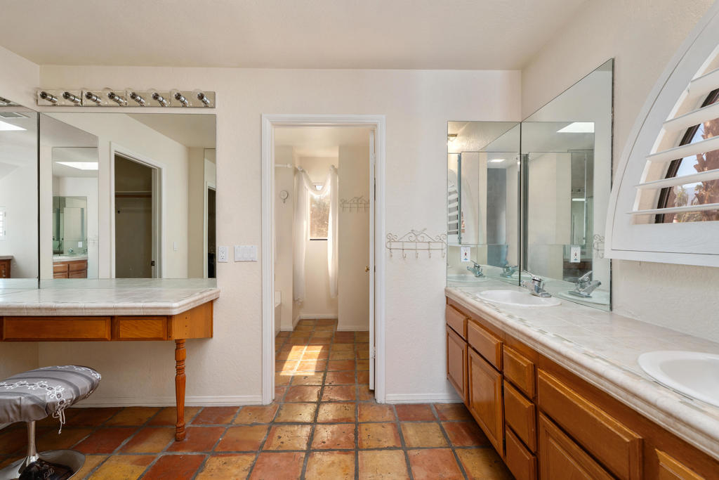 73322 Shadow Mountain Drive