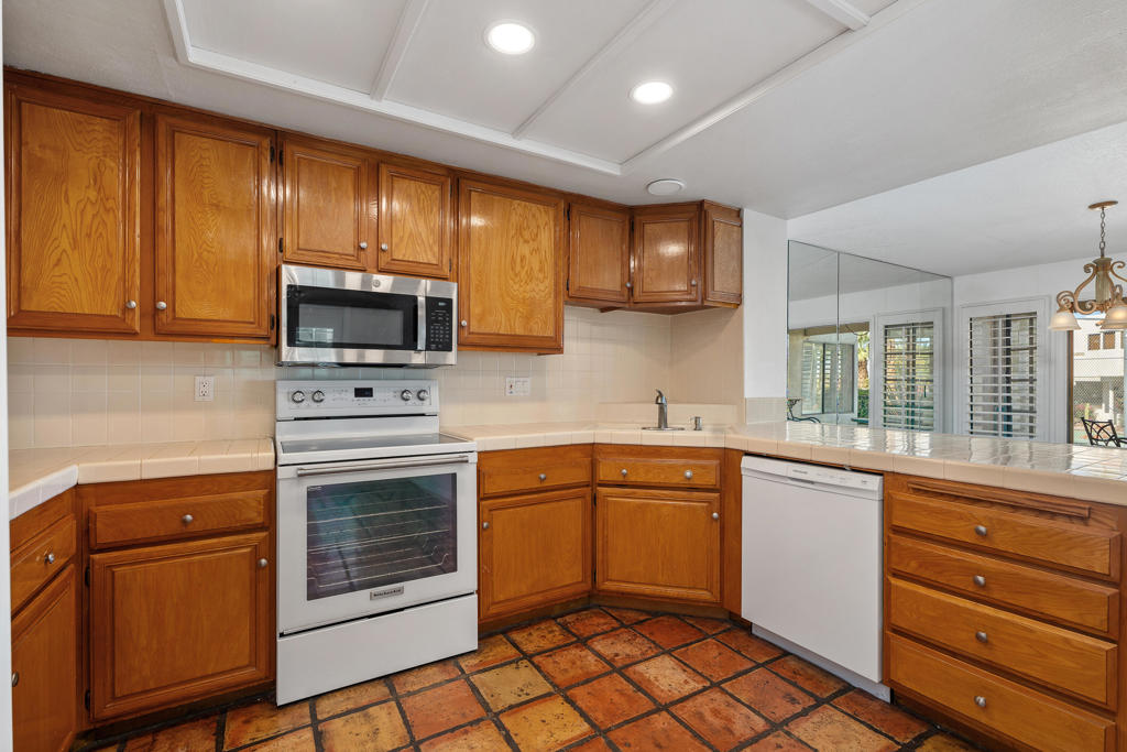 73322 Shadow Mountain Drive