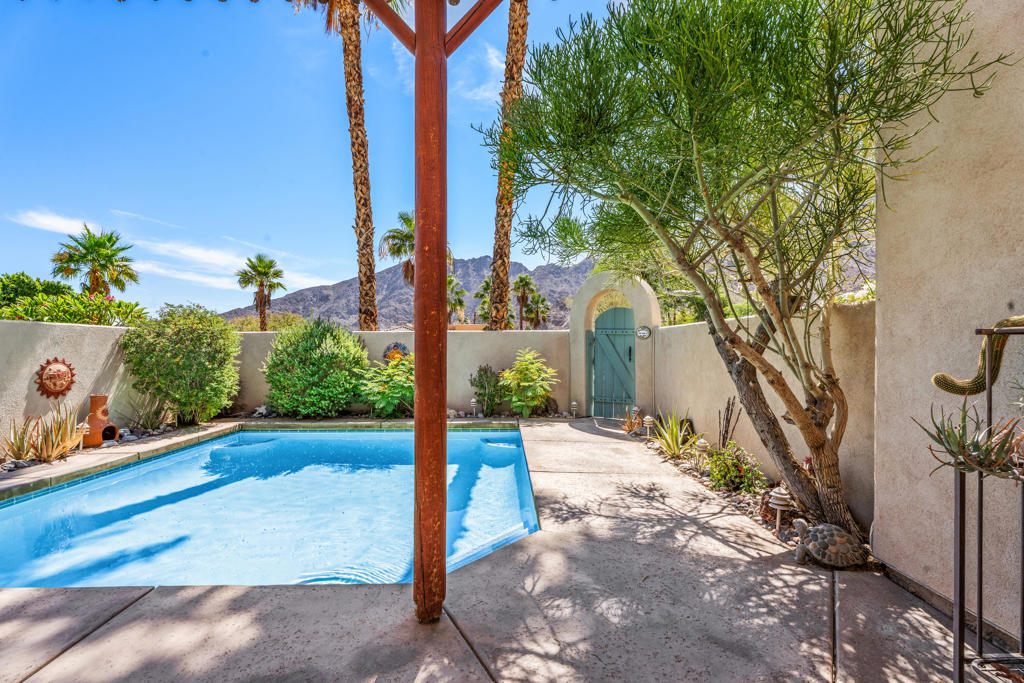 54125 Eisenhower Drive