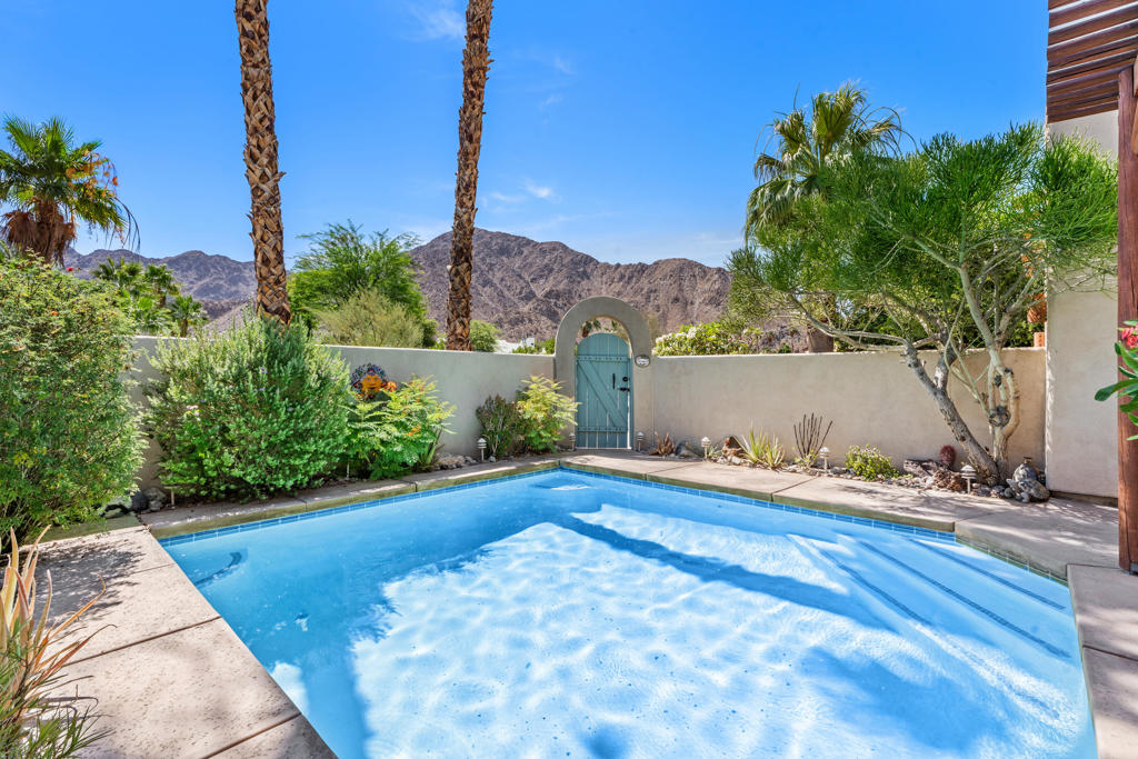 54125 Eisenhower Drive