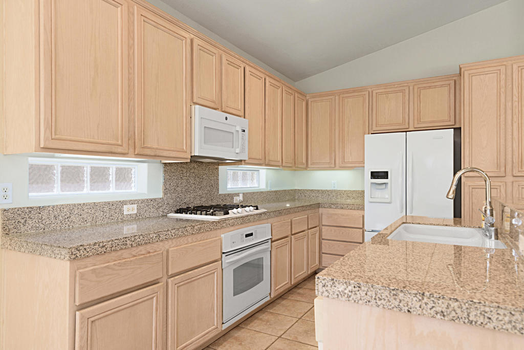 79851 Carmel Valley Avenue