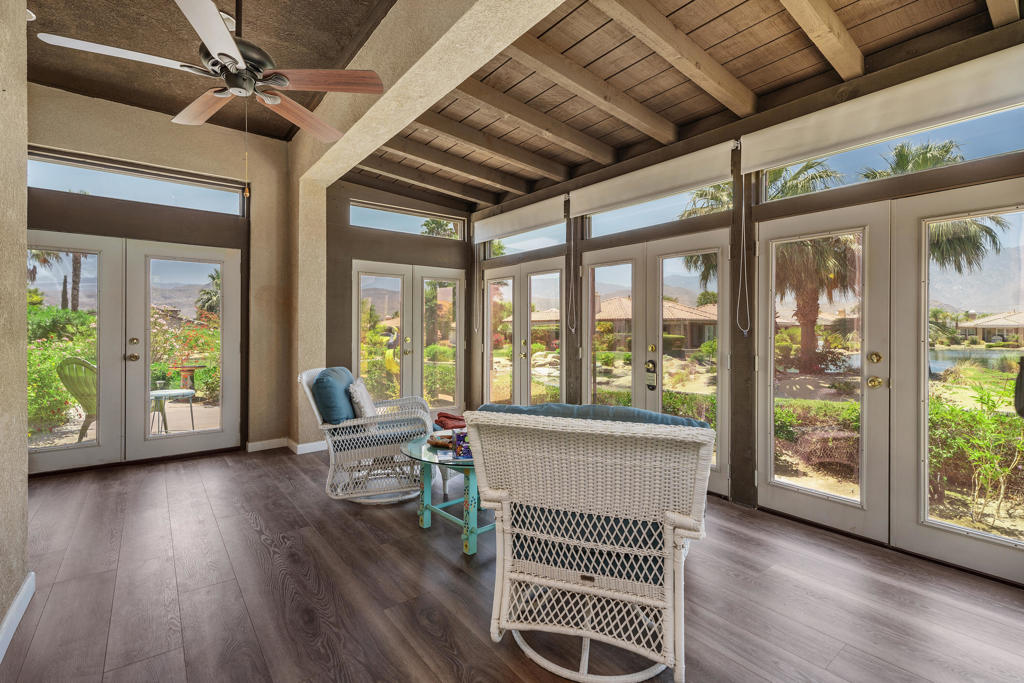 5 Lake Louise Court