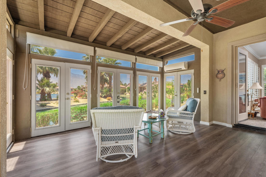 5 Lake Louise Court