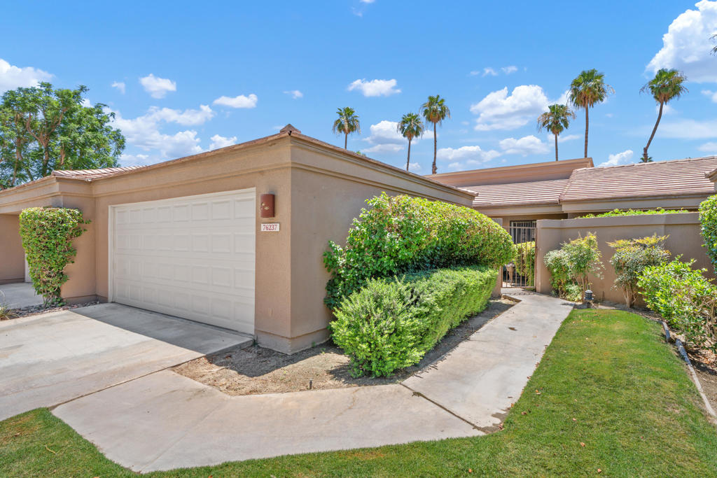 76237 Impatiens Circle