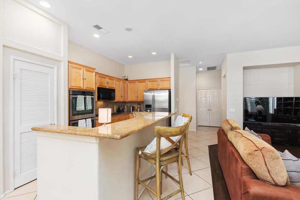 74912 Live Oak Street