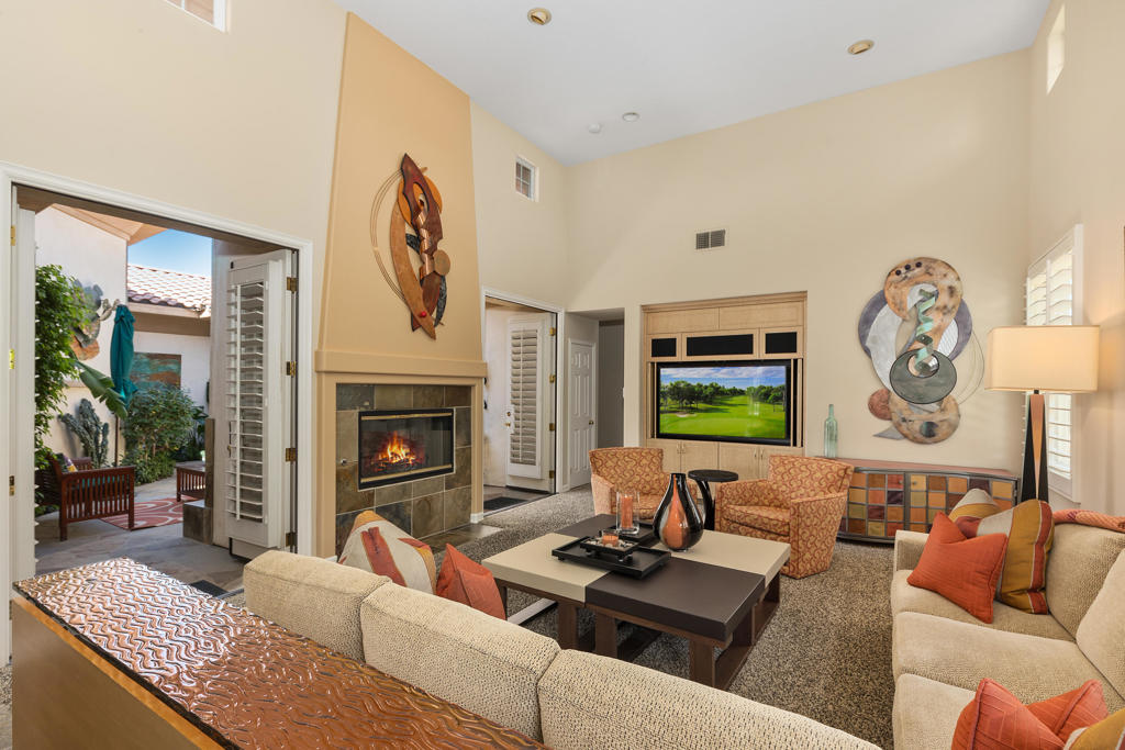 8 Oakmont Drive