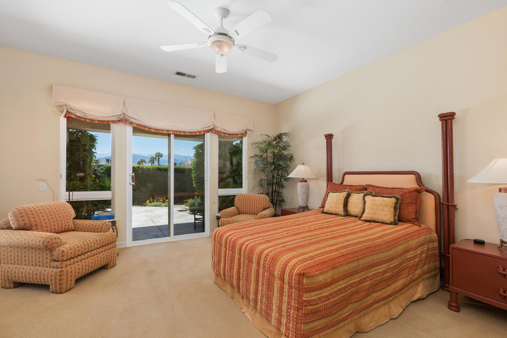 8 Oakmont Drive