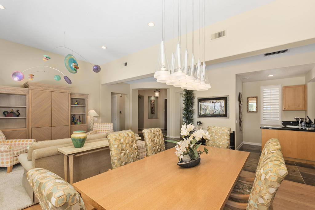 8 Oakmont Drive