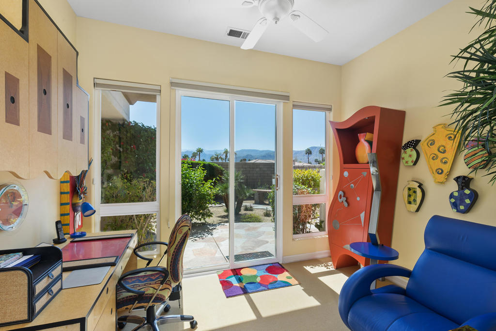 8 Oakmont Drive