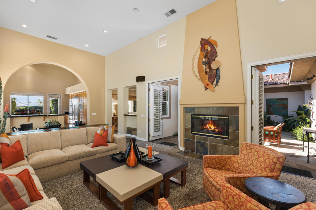 8 Oakmont Drive