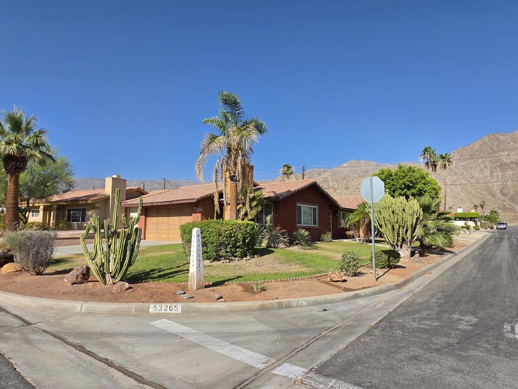 53265 Avenida Obregon