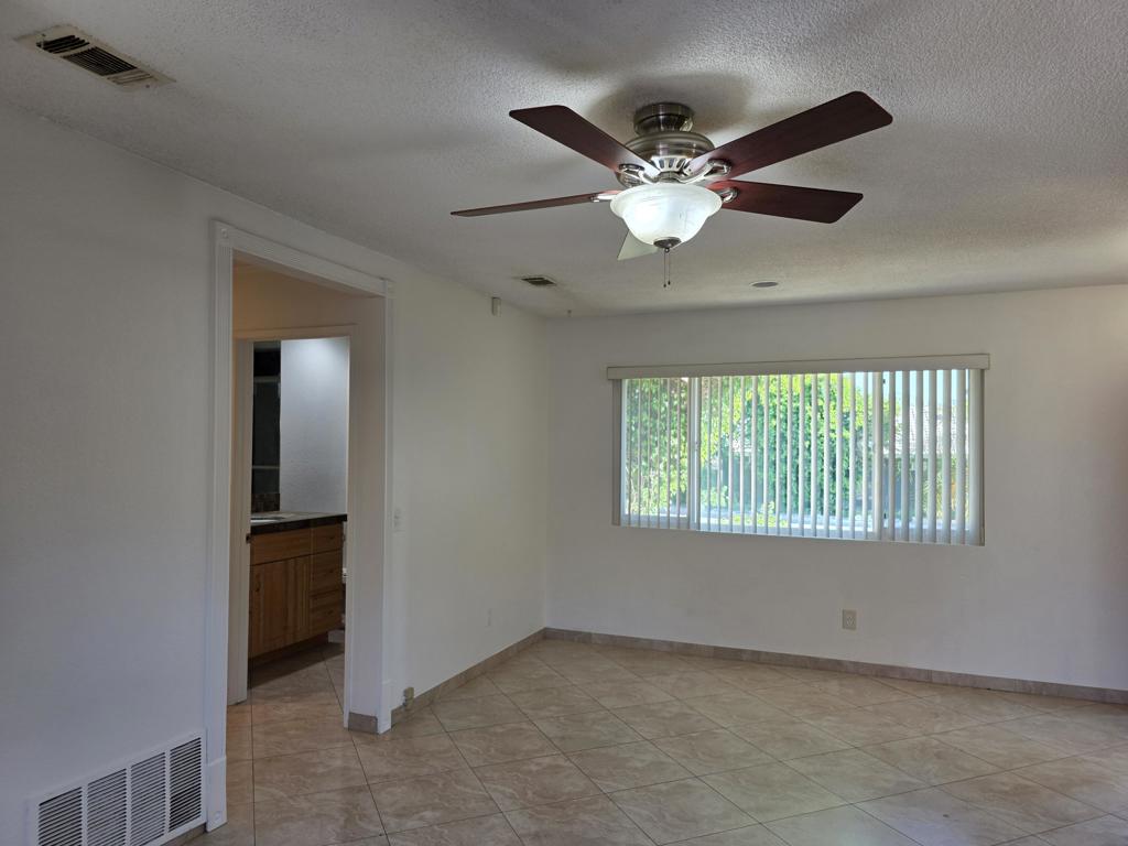 53265 Avenida Obregon
