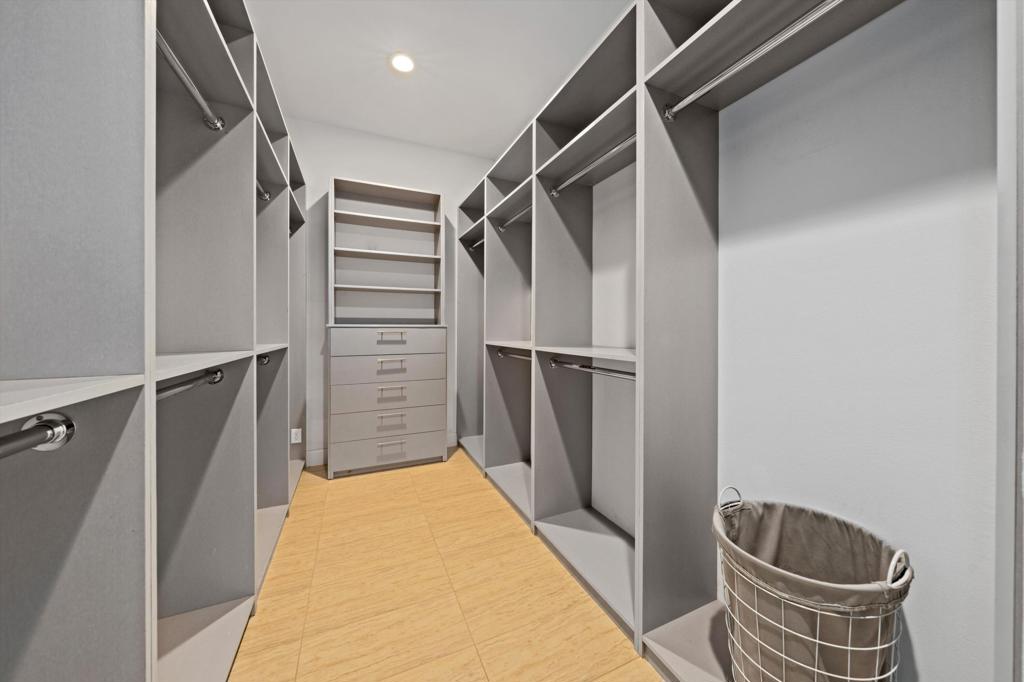 47432 Medina Drive W