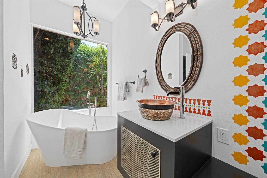 47432 Medina Drive W