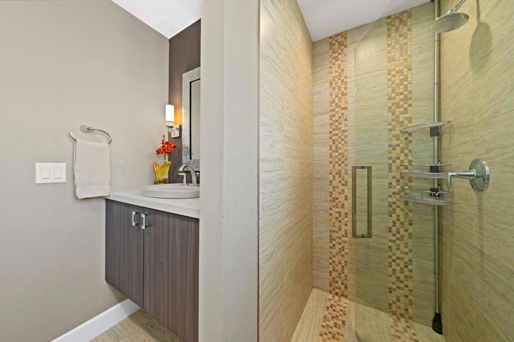 47432 Medina Drive W