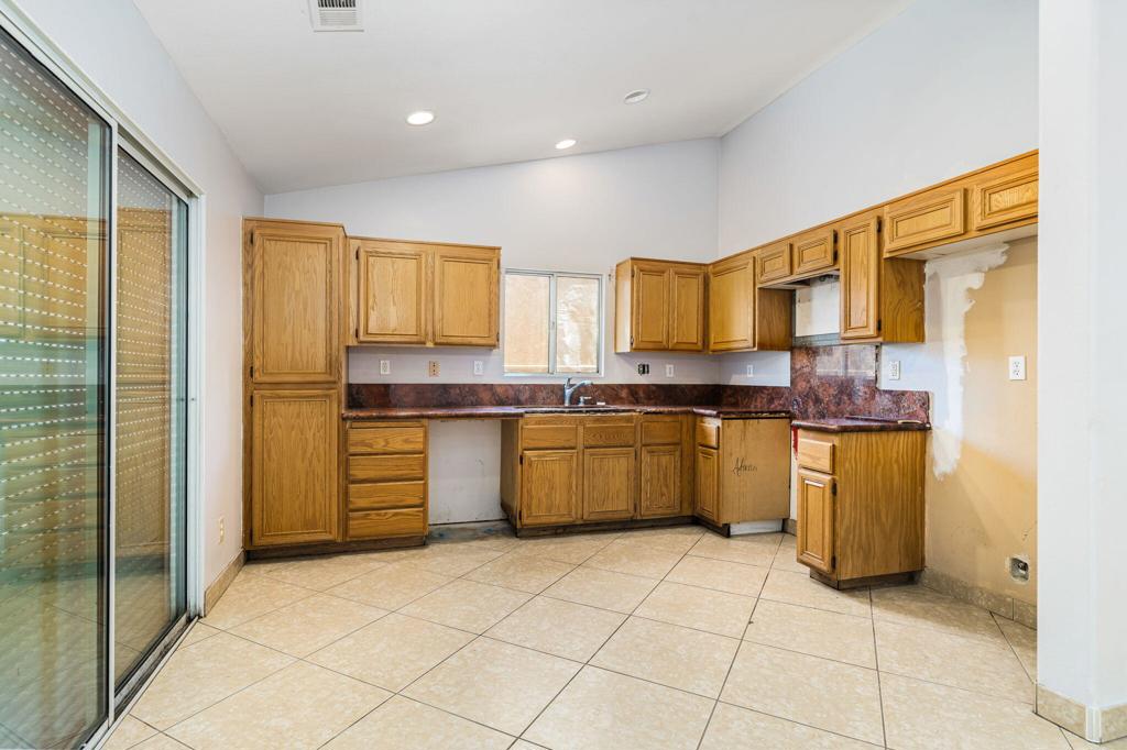 11800 Ambrosio Drive