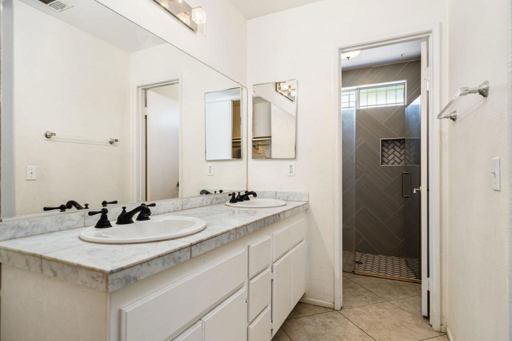 11800 Ambrosio Drive