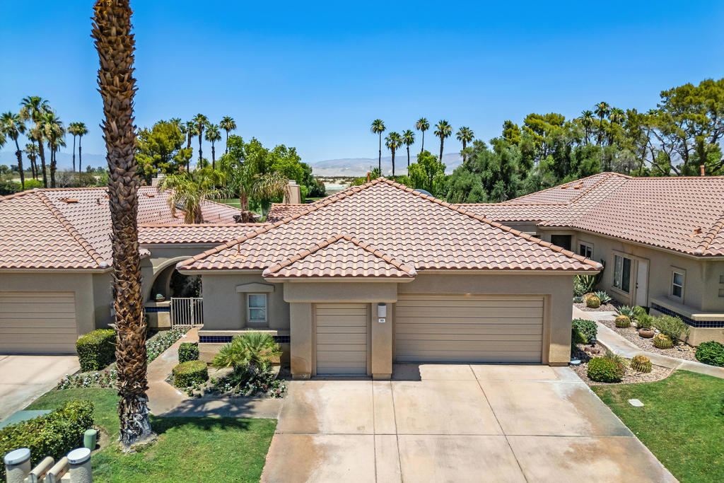 99 Kavenish Drive