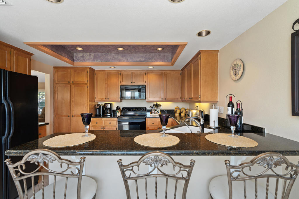 9 Acapulco Drive