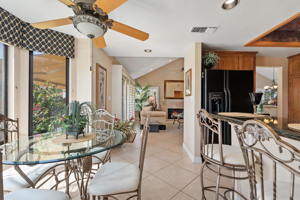9 Acapulco Drive