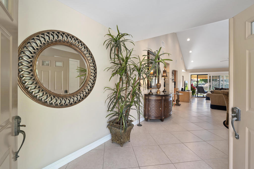 9 Acapulco Drive